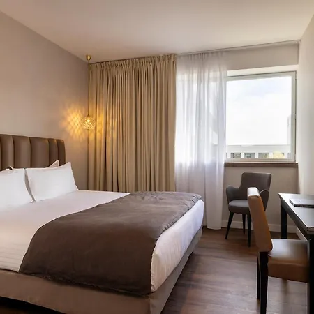 Western Isidore 4* Saint-Jacques-de-la-Lande