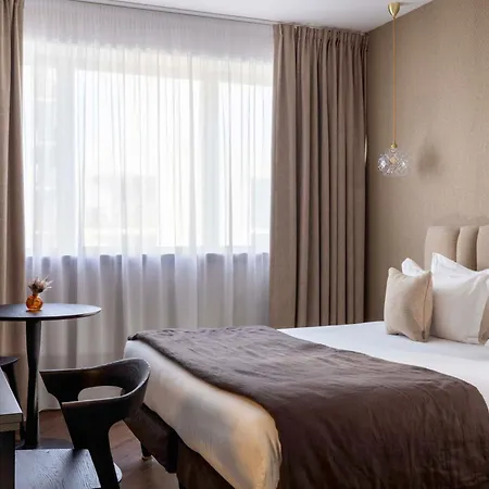Western Isidore 4* Saint-Jacques-de-la-Lande